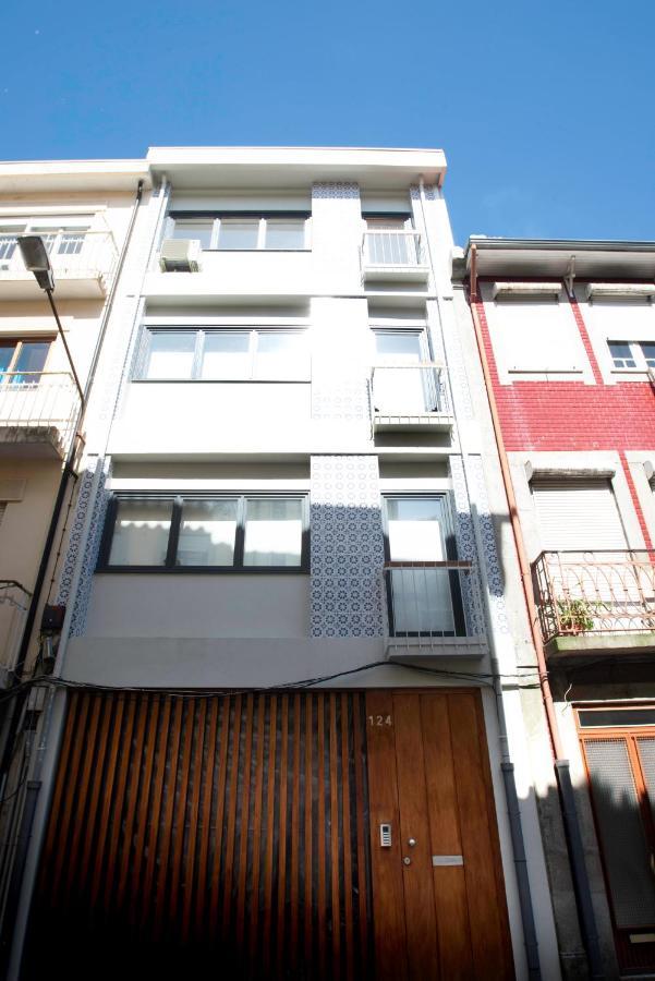 Guest H4U - Porto Batalha City Center Экстерьер фото