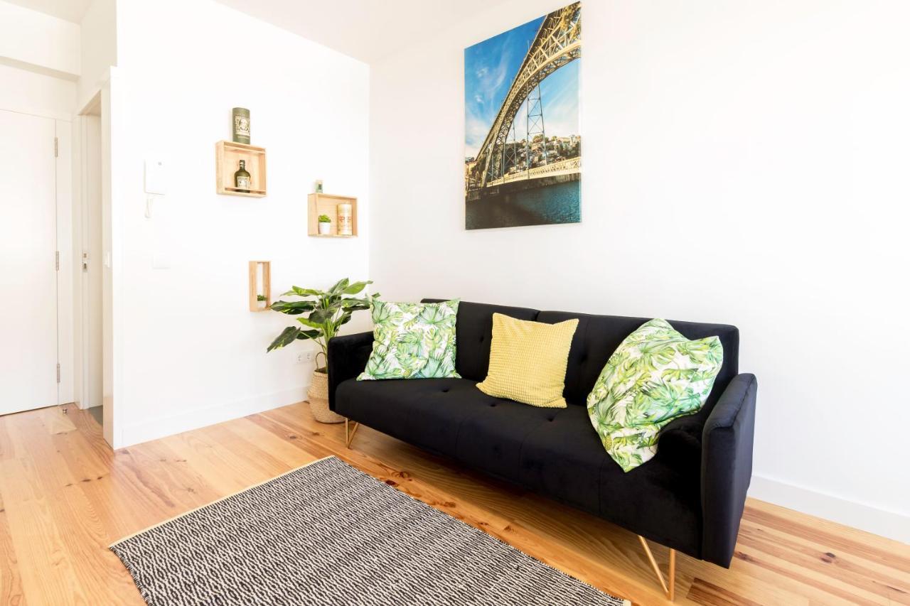 Guest H4U - Porto Batalha City Center Экстерьер фото